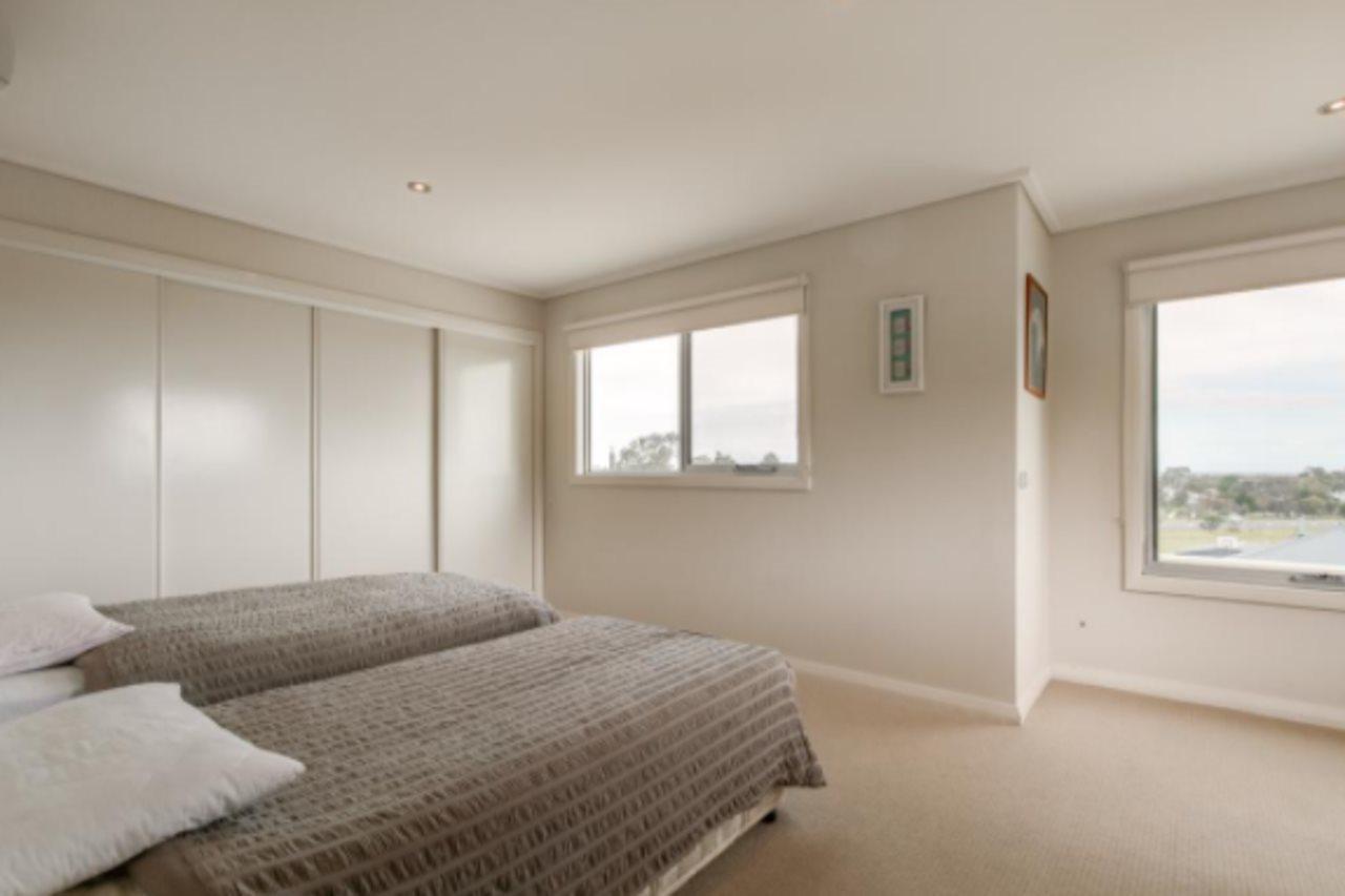 The Terrace Villa Lakes Entrance Exterior photo